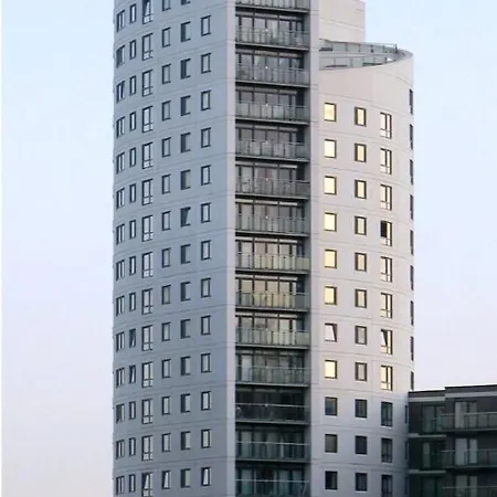 Leeds Docks Centre شقة ليدز